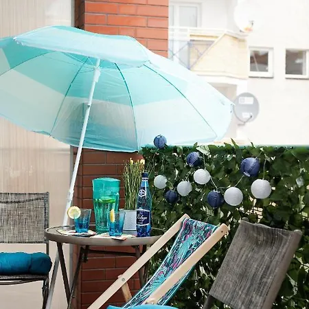 Puerto I Costa Blisko Plazy W Kolobrzegu Kołobrzeg